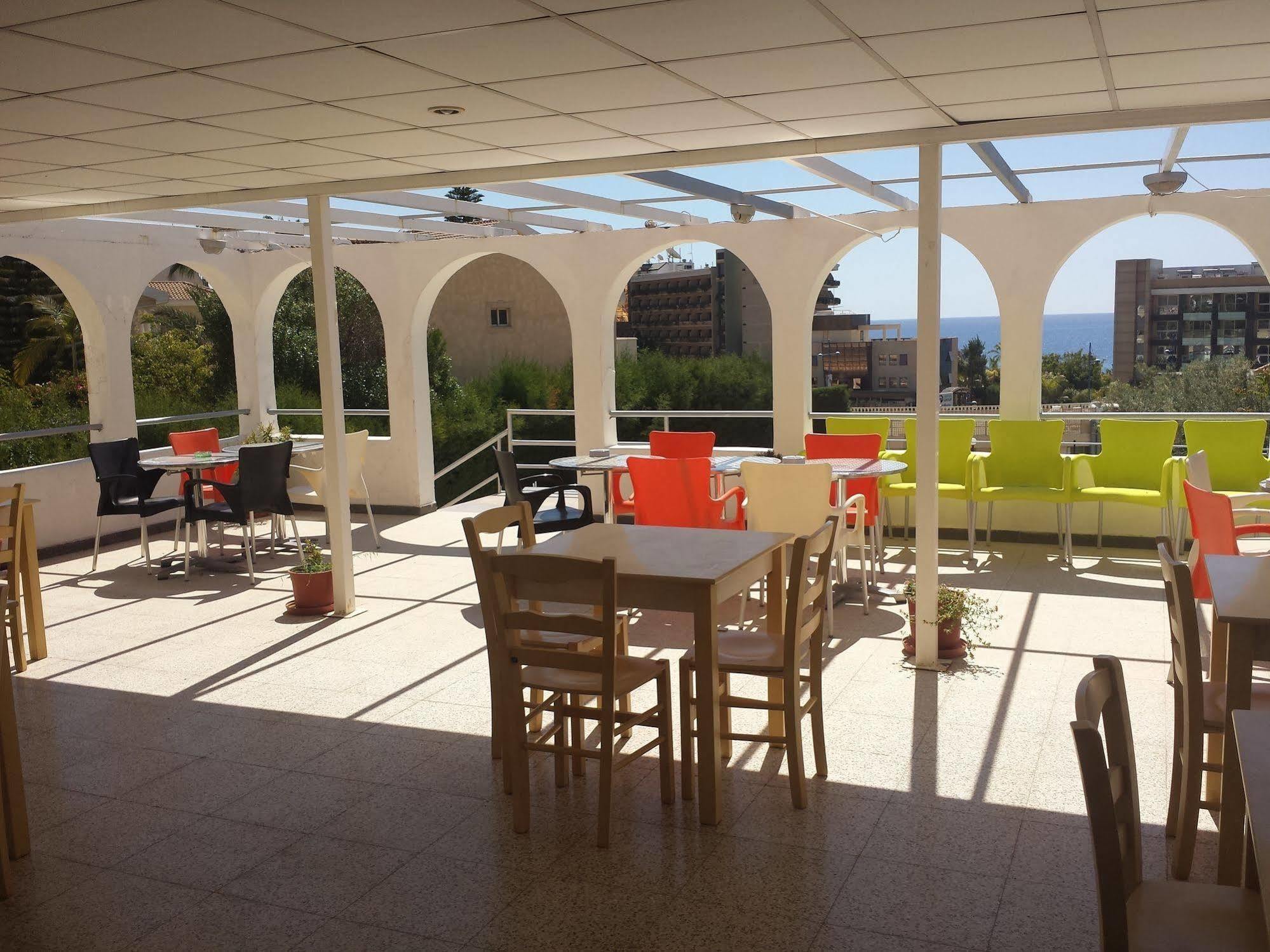 Polyxeni Hotel Apartments Limassol Luaran gambar