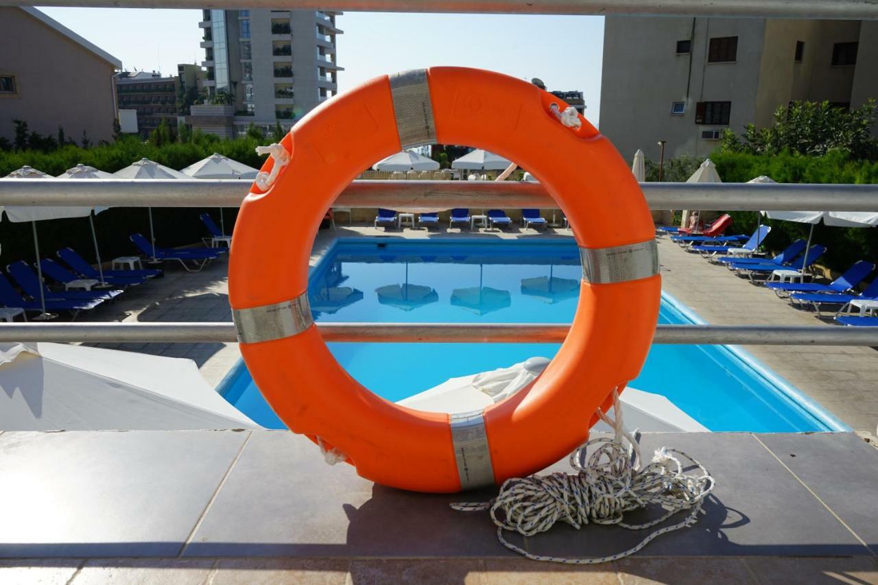 Polyxeni Hotel Apartments Limassol Luaran gambar